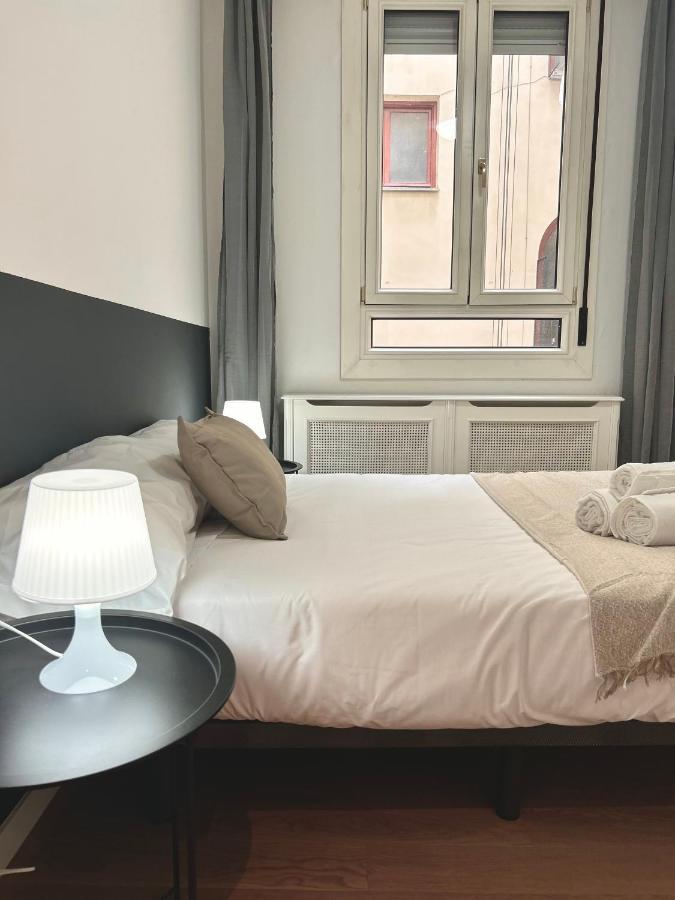Pdv Rooms Мадрид Екстериор снимка