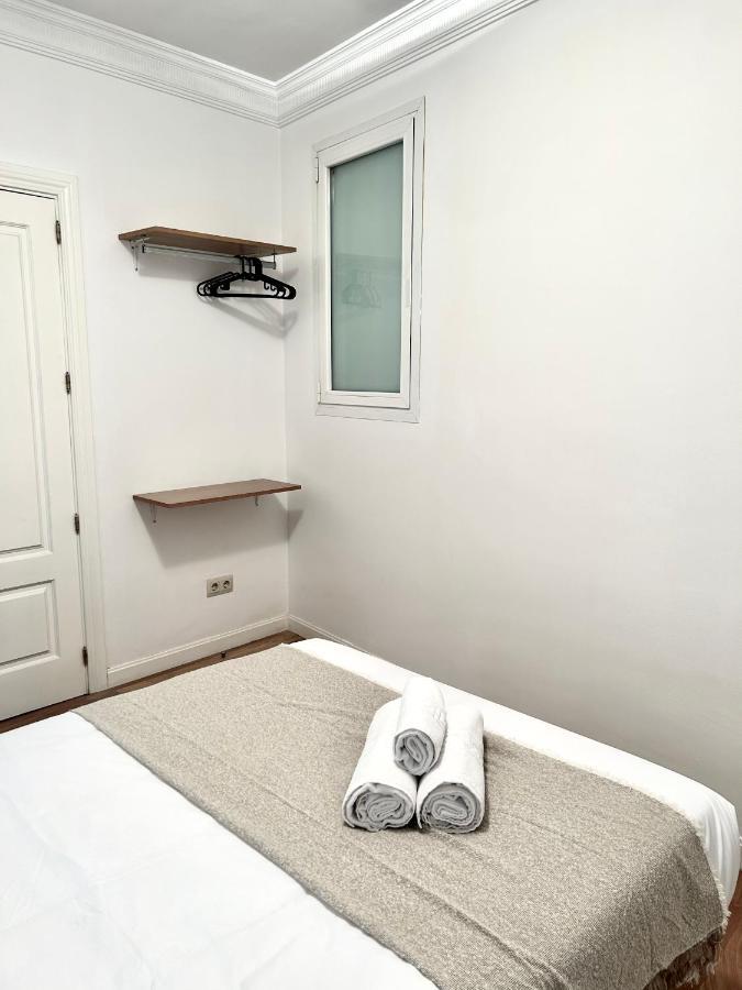 Pdv Rooms Мадрид Екстериор снимка