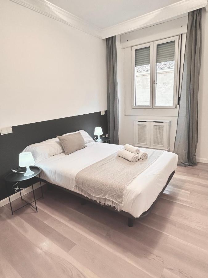 Pdv Rooms Мадрид Екстериор снимка