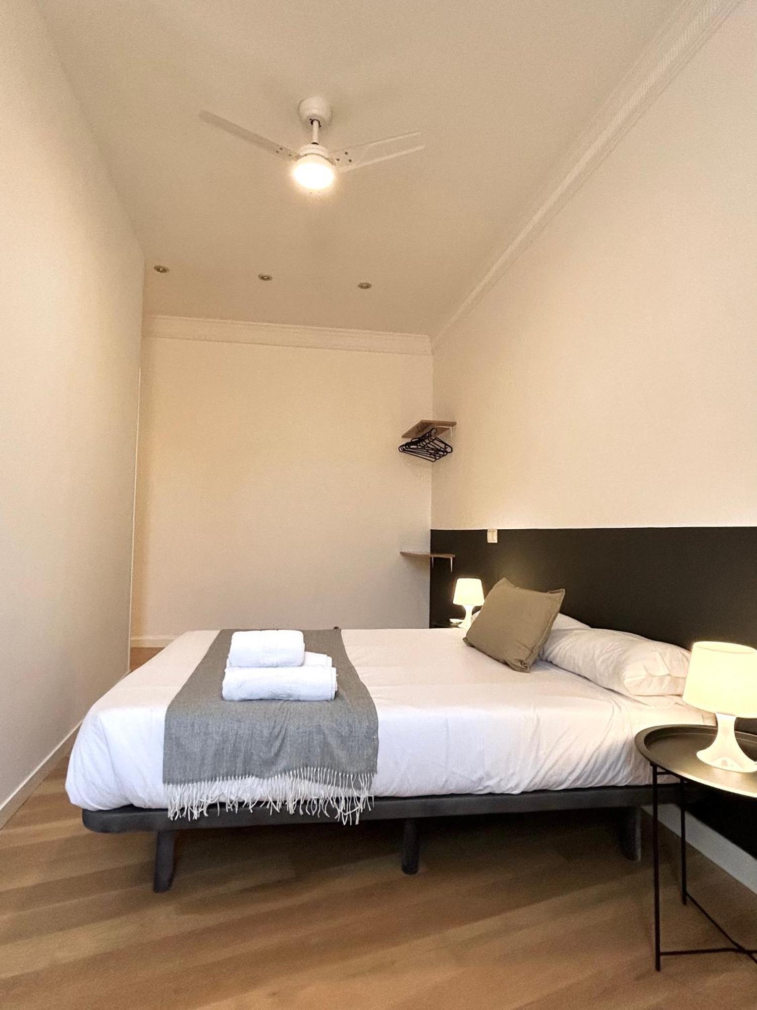 Pdv Rooms Мадрид Екстериор снимка